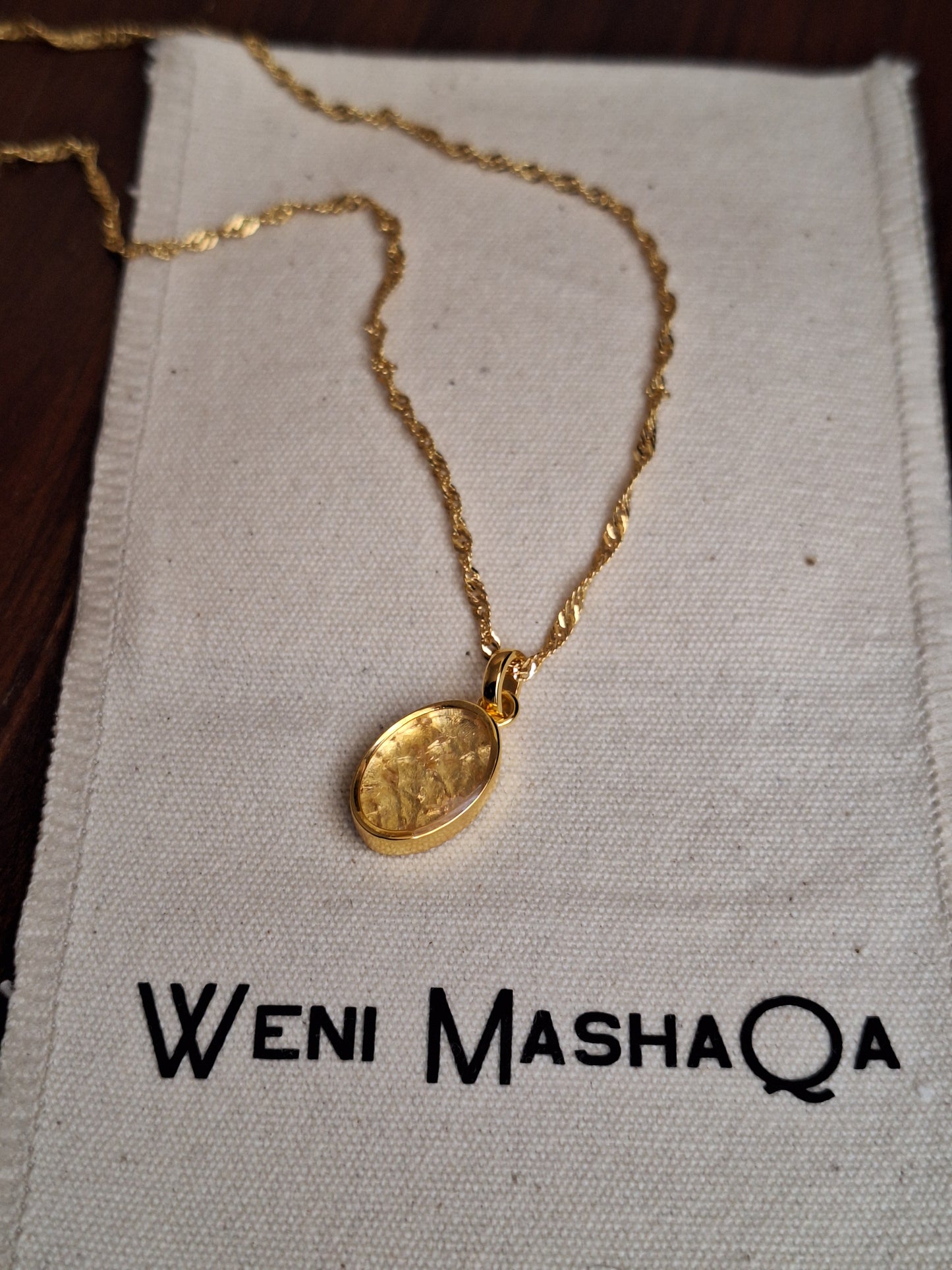 Gold Quartz Binti Necklace