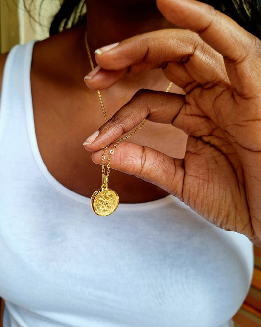 Gold Mini Duara Quartz Necklace