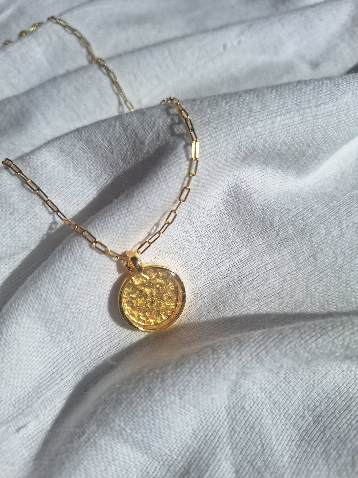 Gold Mini Duara Quartz Pendant