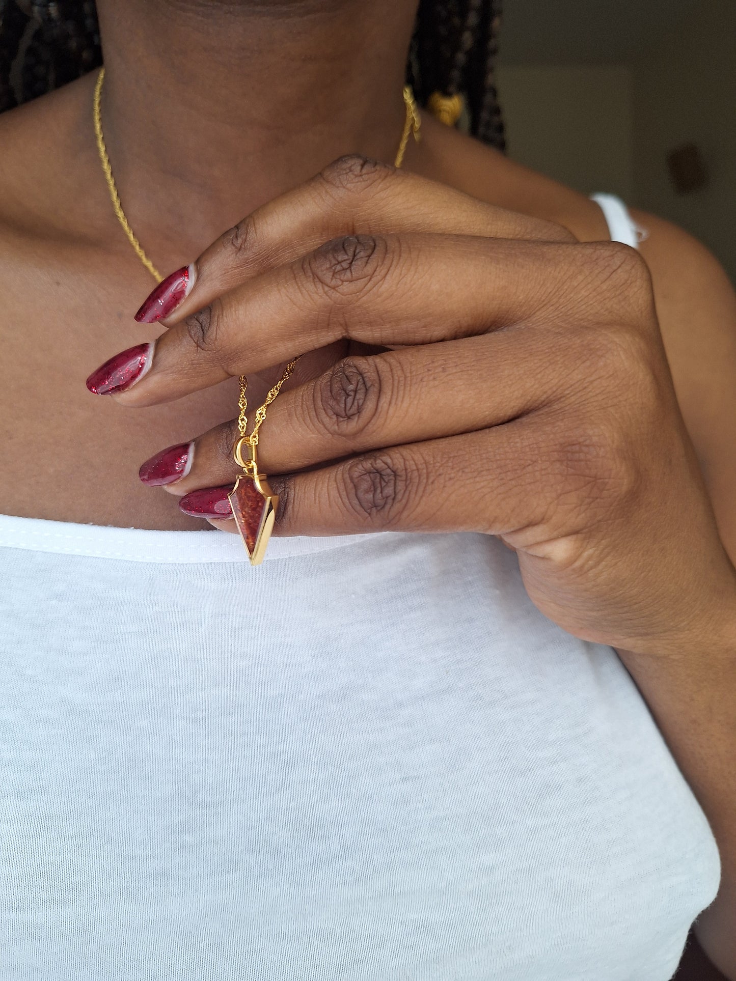 Gold Ngao Red Garnet Necklace