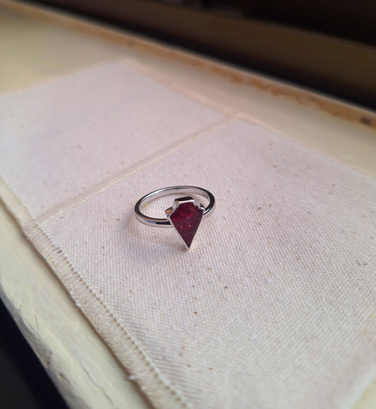 Silver Ngao Ruby Ring