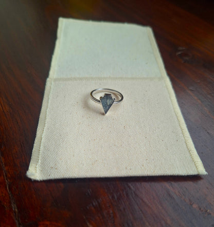 Silver Ngao Kyanite Ring