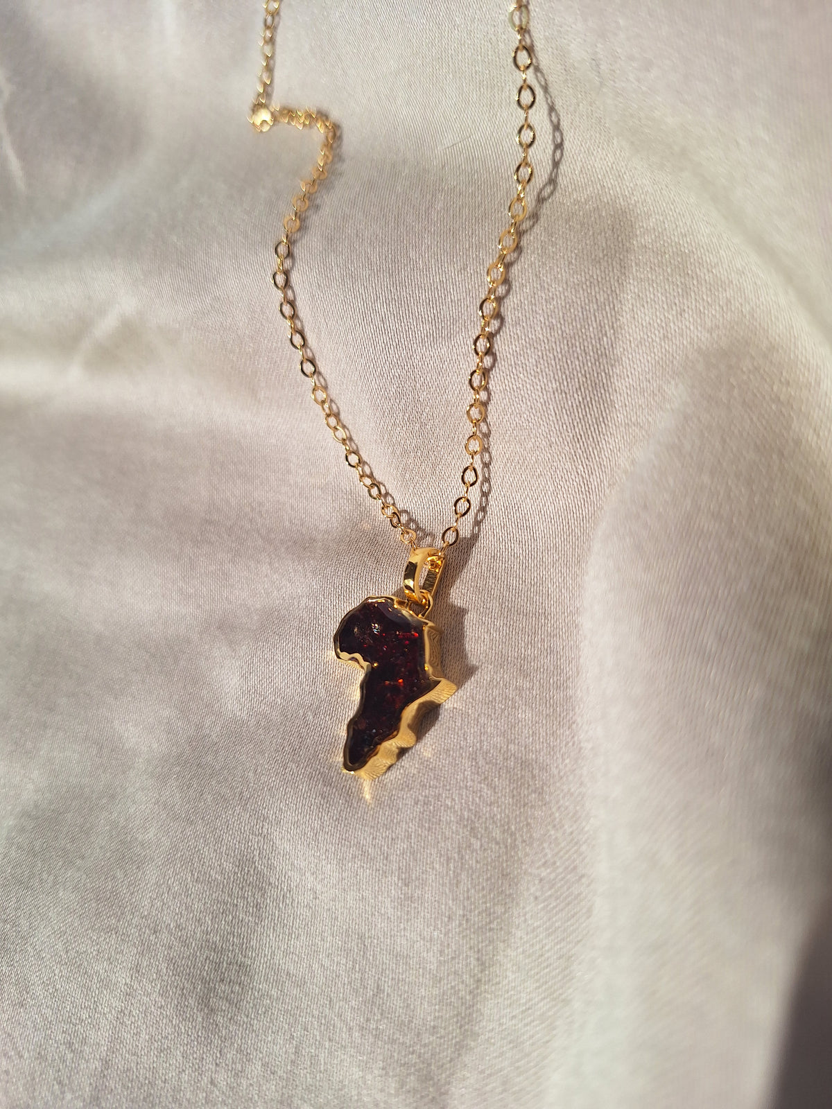 Gold Pyrope Mini Afrika Necklace