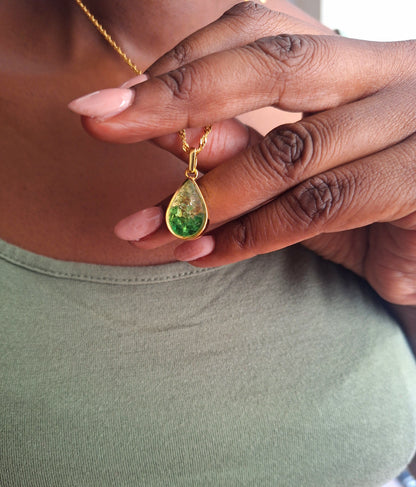 Gold Tsavorite Ombre Chozi Necklace