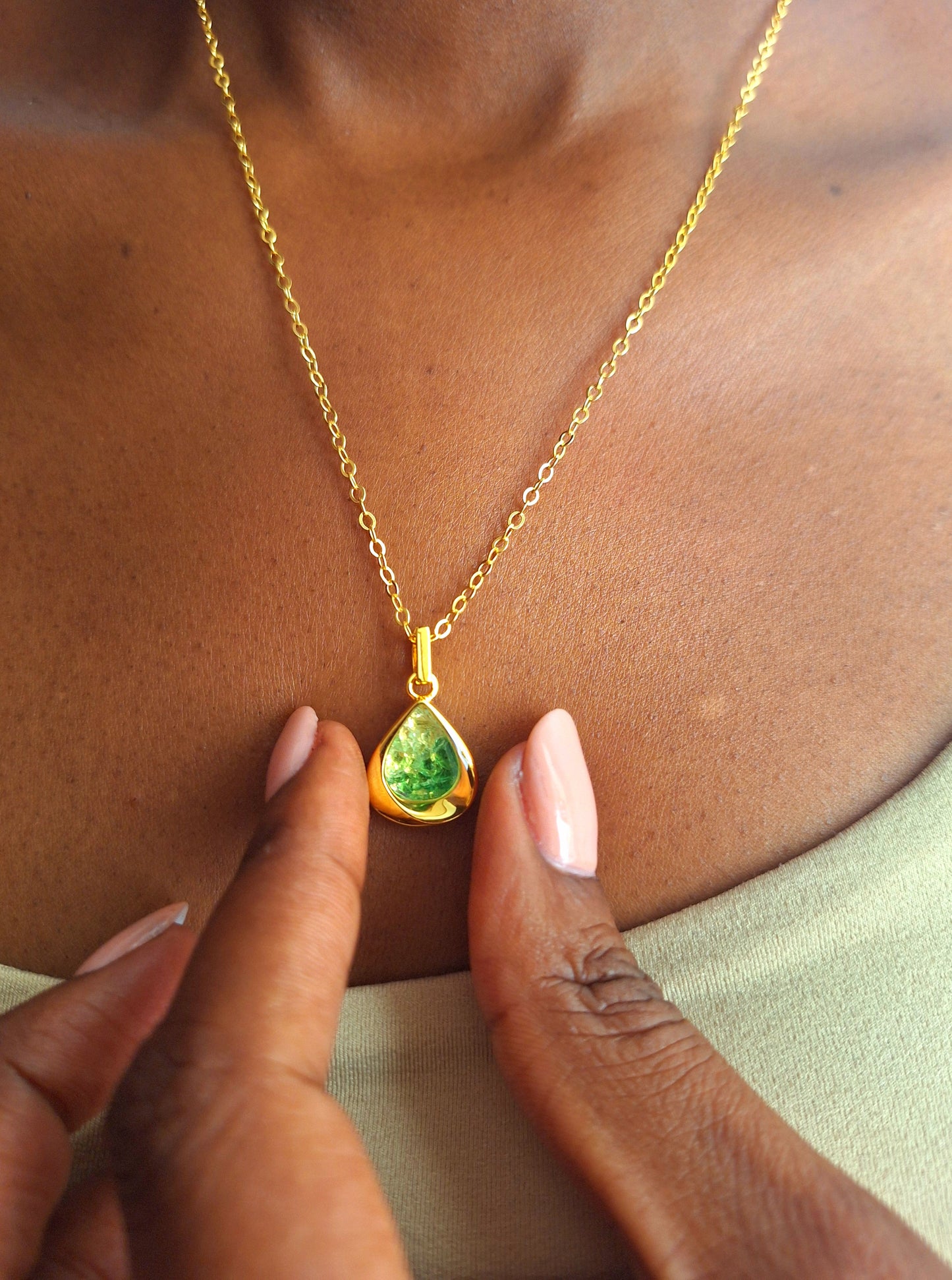 Gold Tsavorite Ombre Mao Necklace