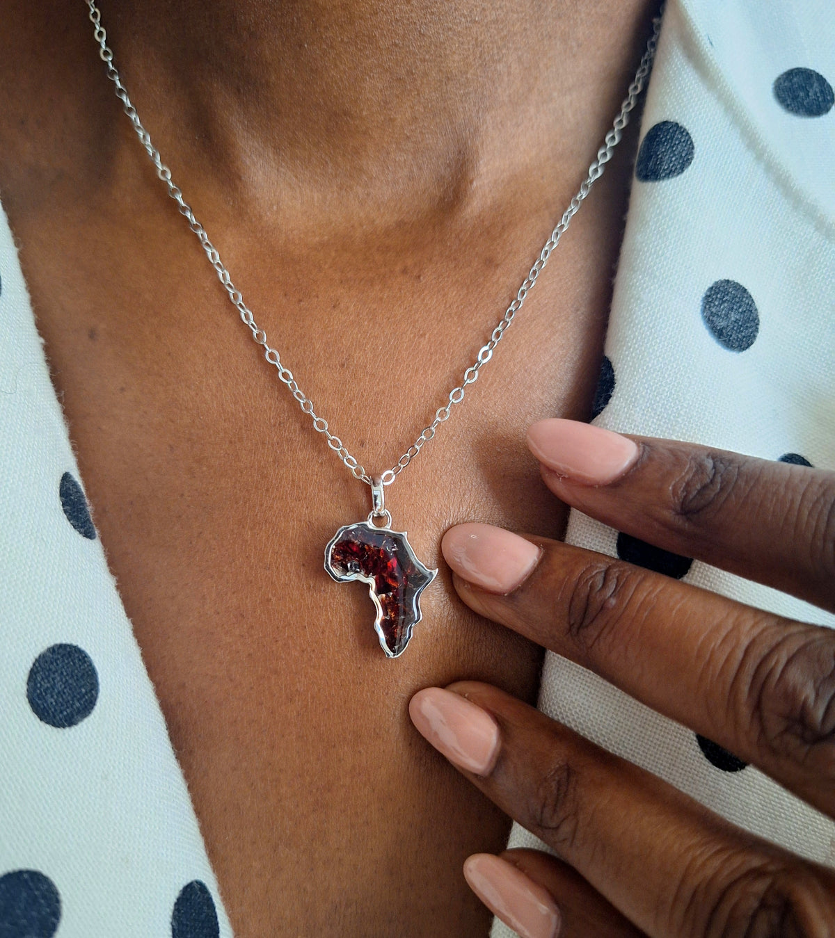 Silver Pyrope Mini Afrika Necklace
