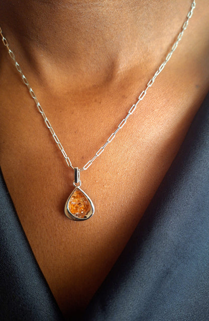 Silver Spessartine Mao Necklace