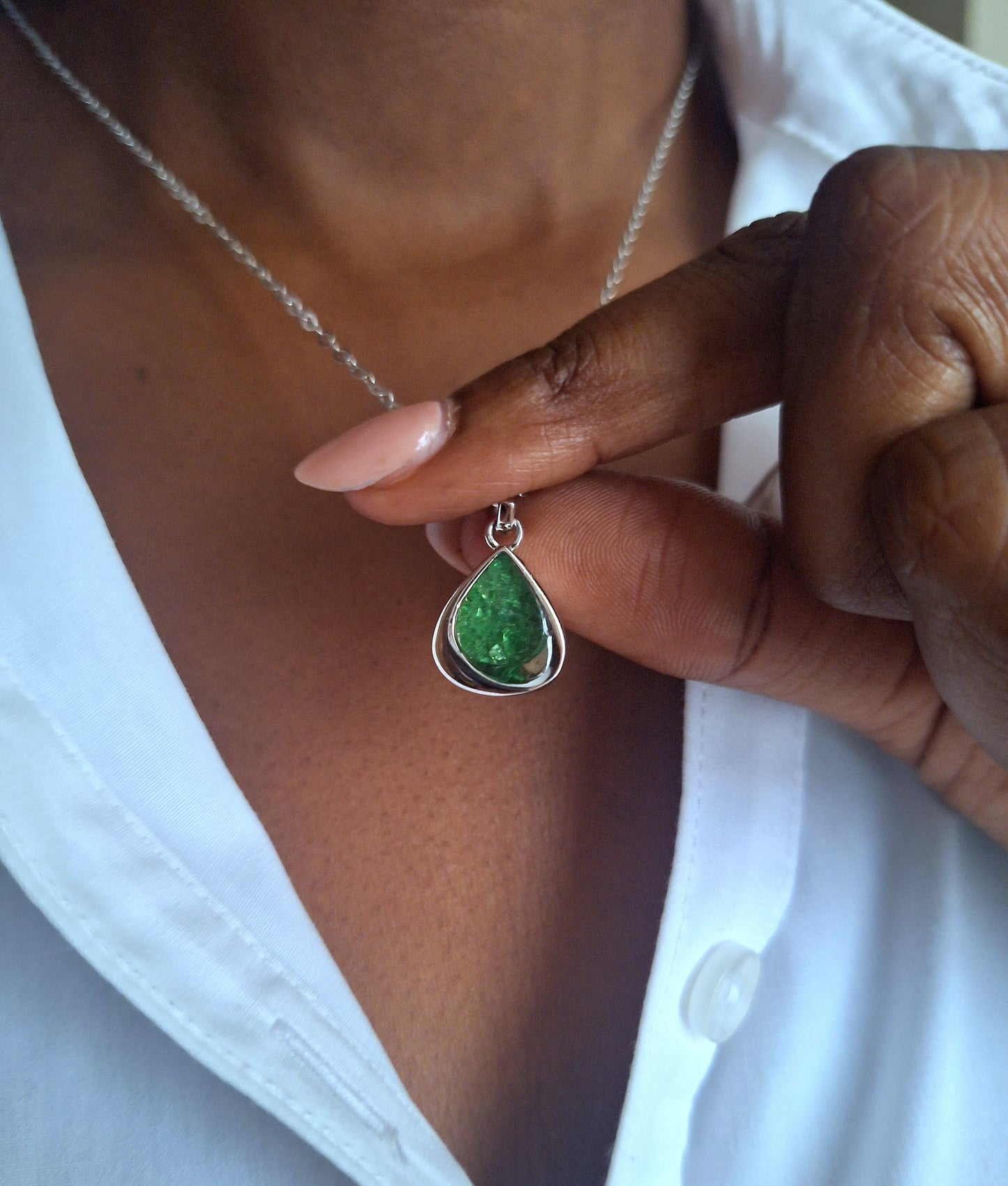 Silver Tsavorite Mao Necklace